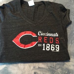 Ladies Cincinnati Reds Tee